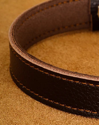 Leather dog collar medium